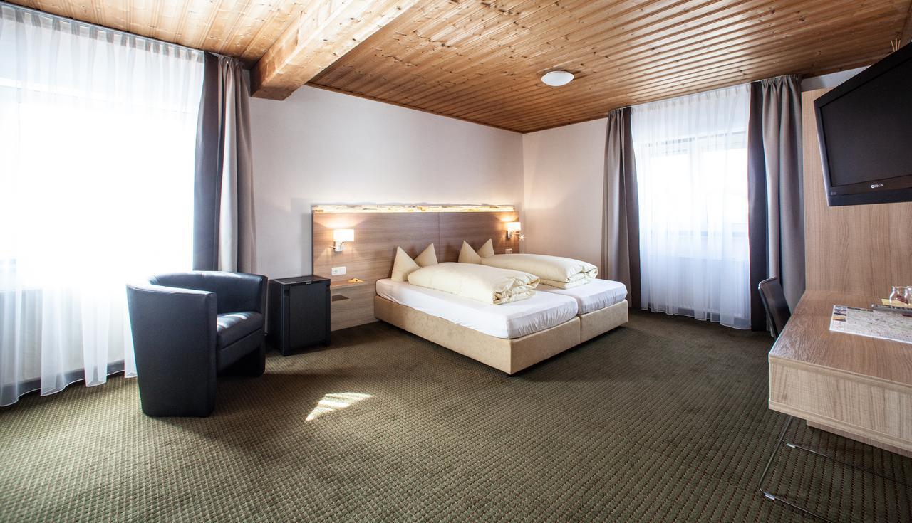 Hotel Vitis Erding Exteriör bild
