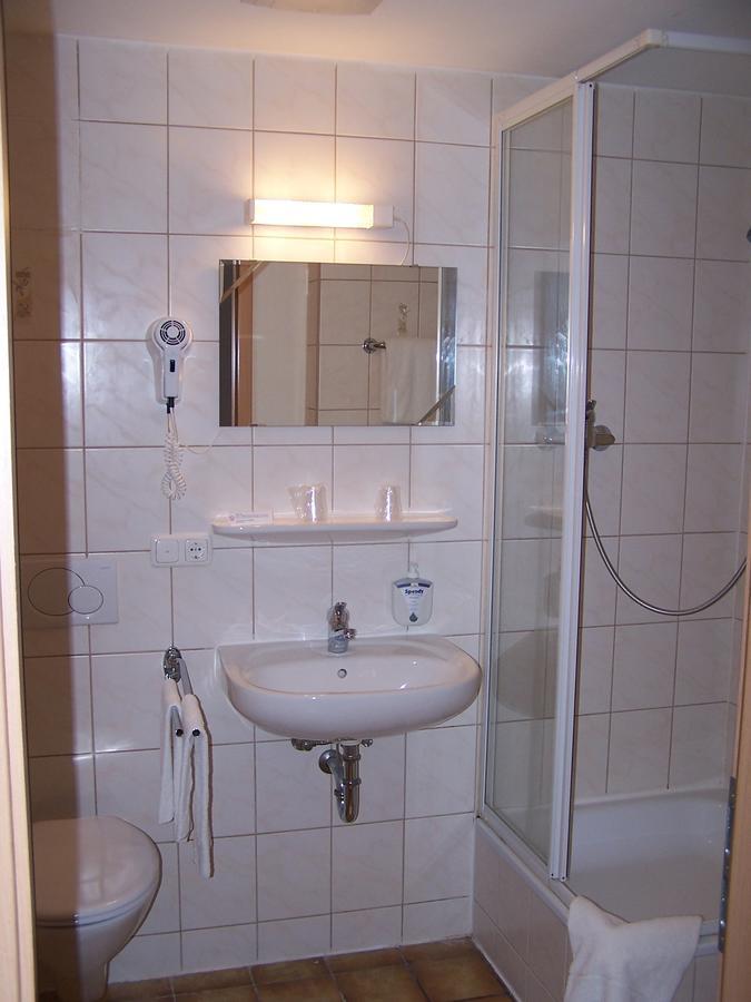 Hotel Vitis Erding Exteriör bild